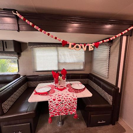 Lake Front Rv Experience Close To Port Canaveral And Kennedy Space Center Hotel Titusville Ngoại thất bức ảnh