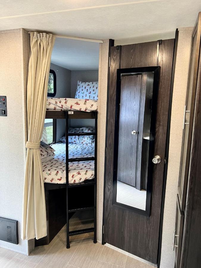 Lake Front Rv Experience Close To Port Canaveral And Kennedy Space Center Hotel Titusville Ngoại thất bức ảnh