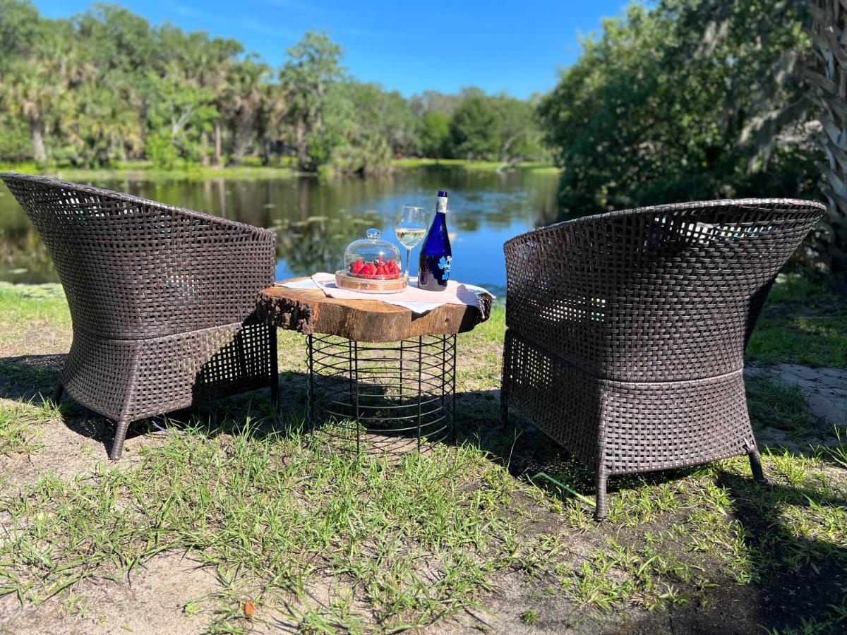 Lake Front Rv Experience Close To Port Canaveral And Kennedy Space Center Hotel Titusville Ngoại thất bức ảnh