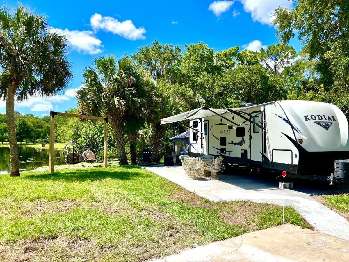 Lake Front Rv Experience Close To Port Canaveral And Kennedy Space Center Hotel Titusville Ngoại thất bức ảnh